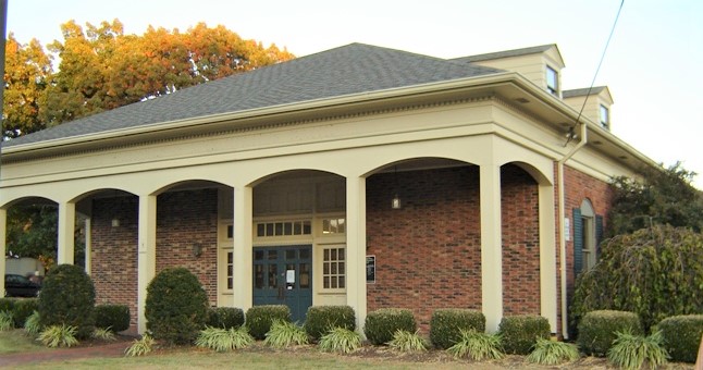 image of the front of the archives building